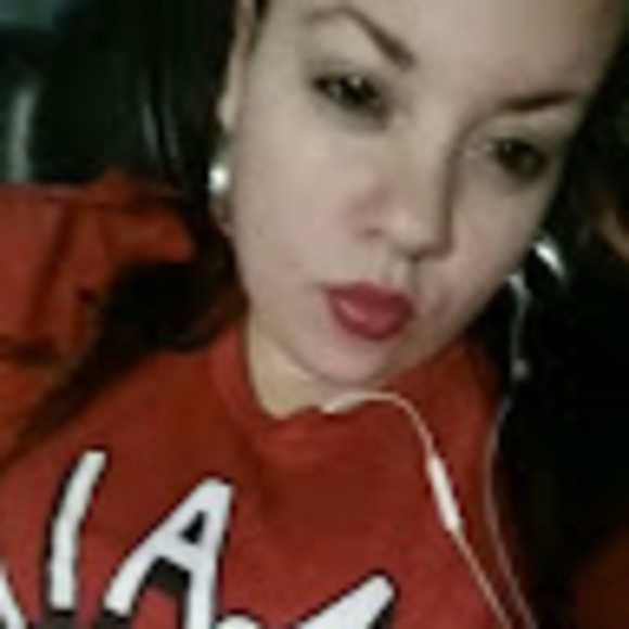 Meet your Posher, Denise - Picture 1 of 1